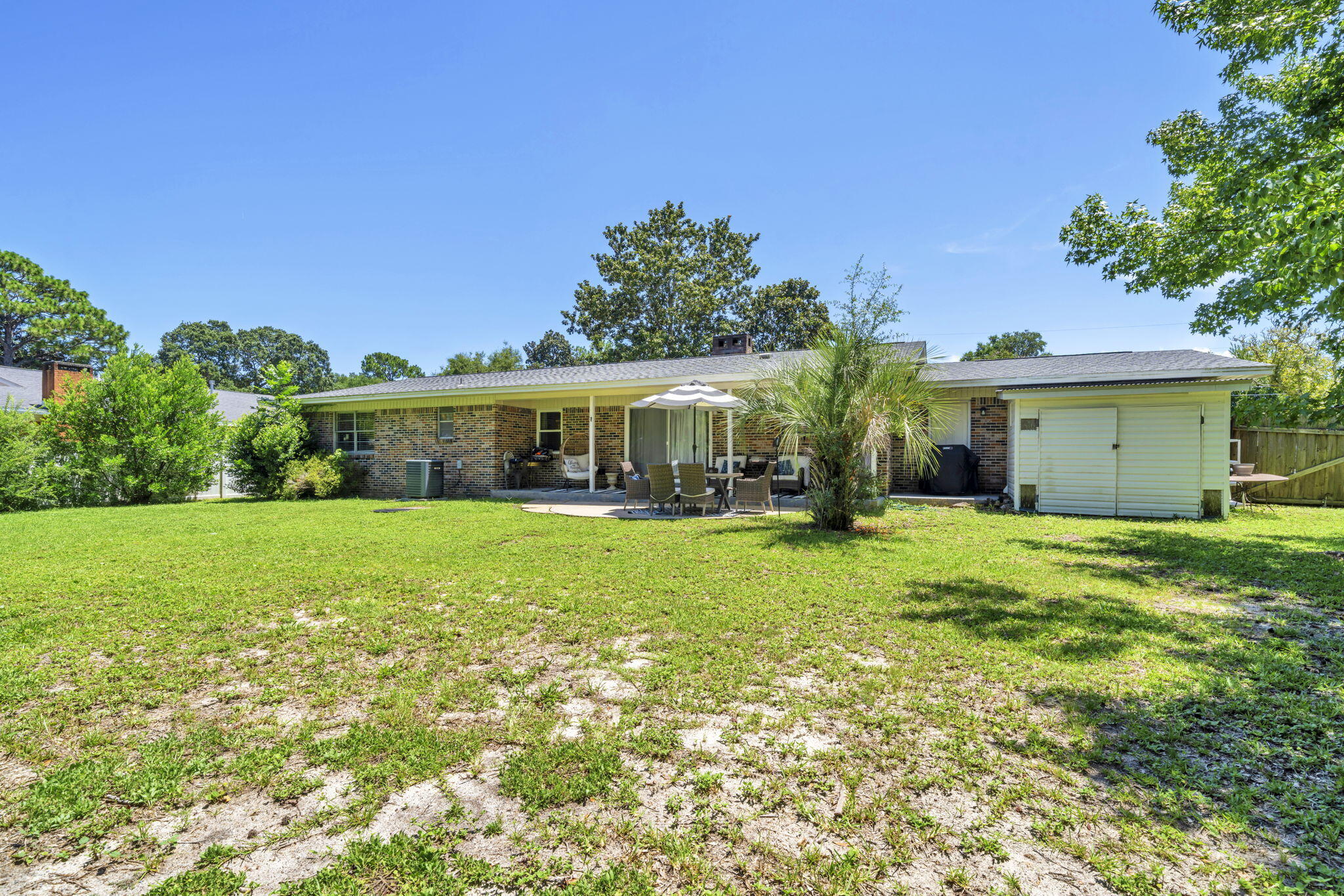 BAYOU POQUITO - Residential