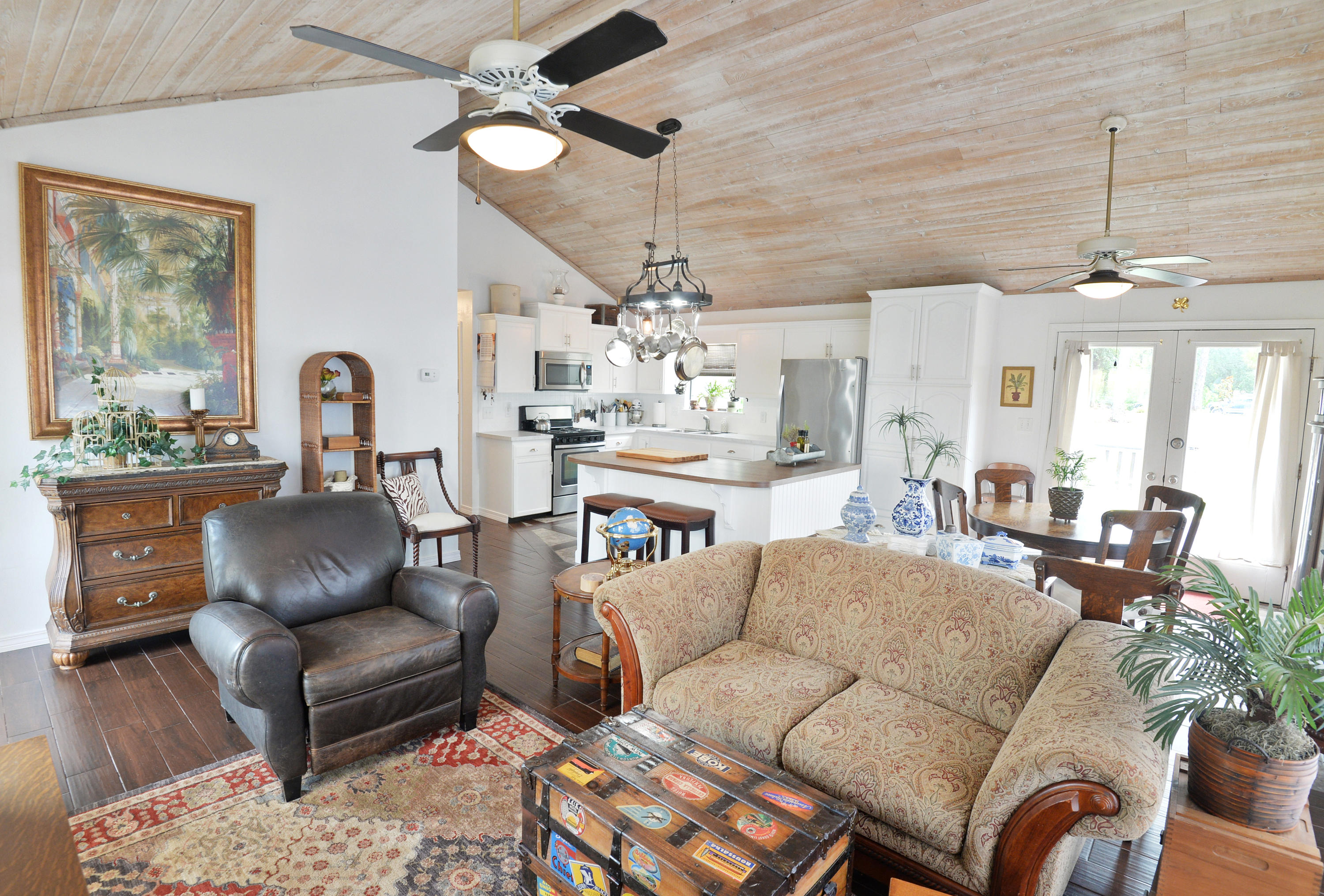 NO RECORDED SUBDIVISION - Residential