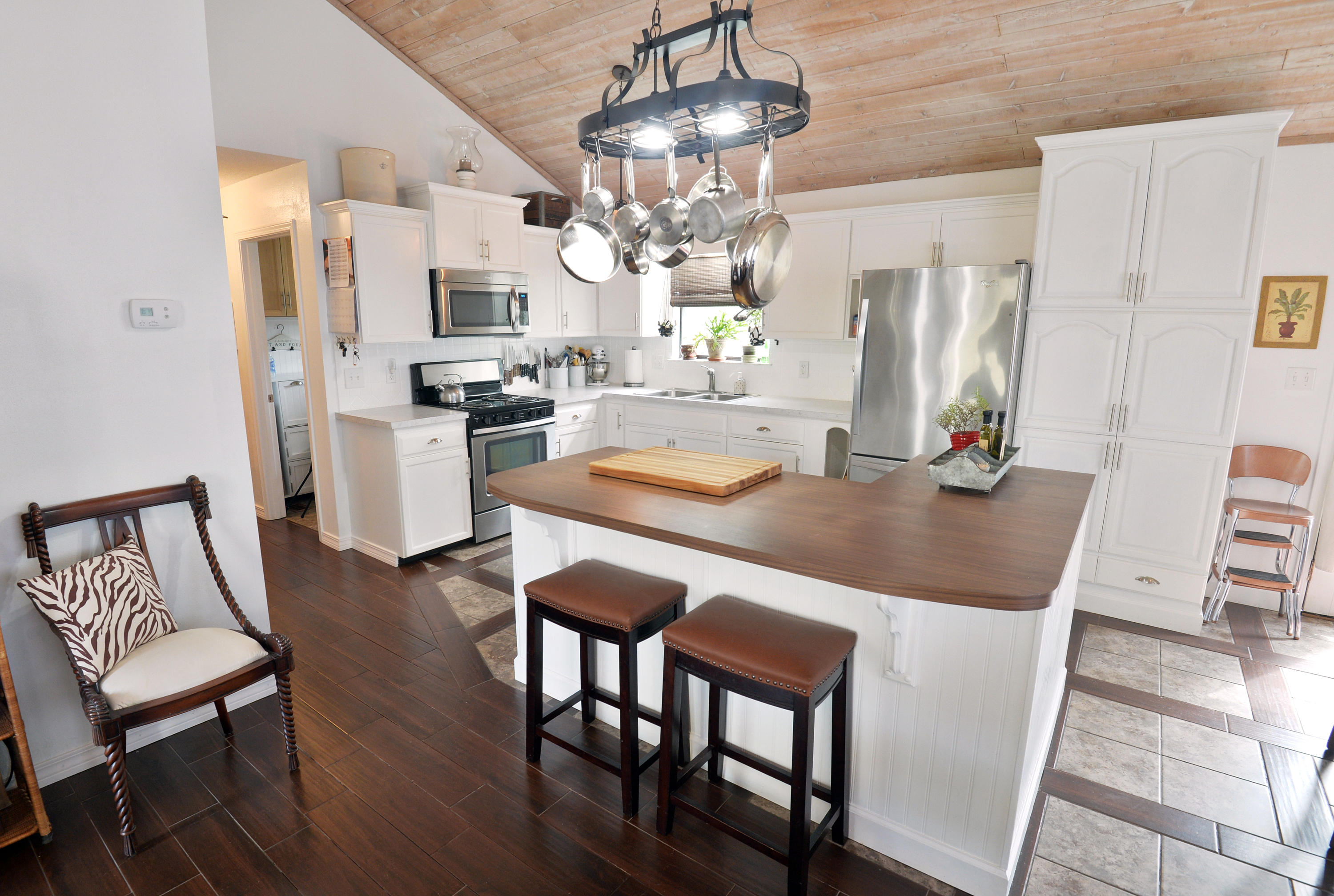 NO RECORDED SUBDIVISION - Residential