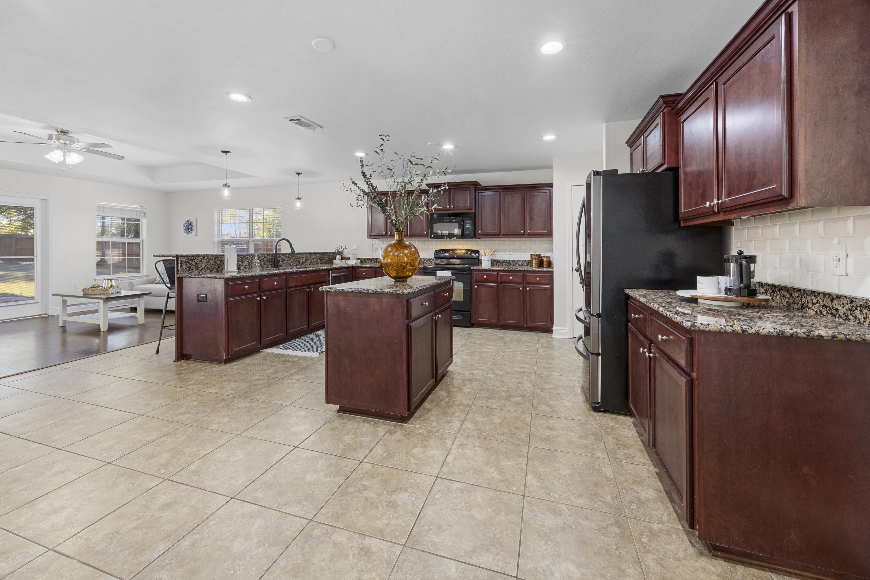 SILVER CREEK ESTATES - Residential