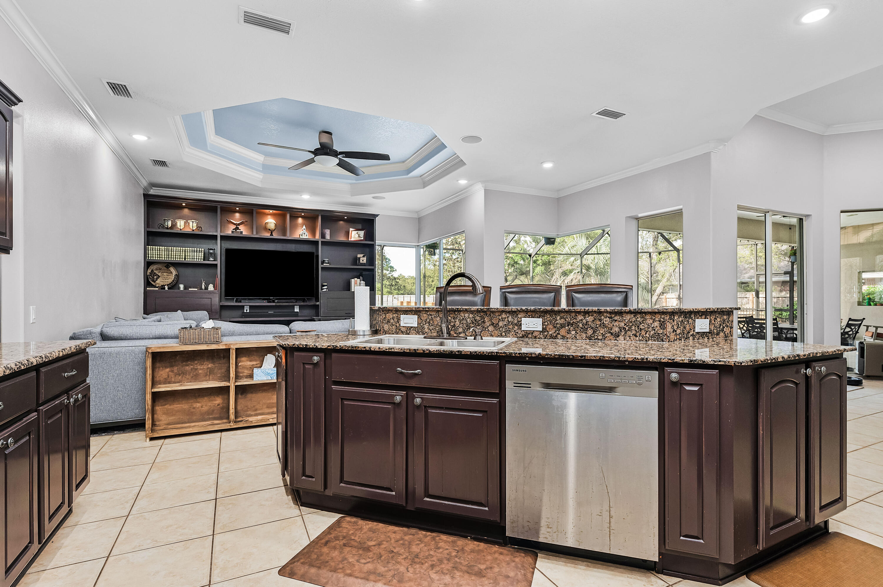 SOUNDSIDE - Residential