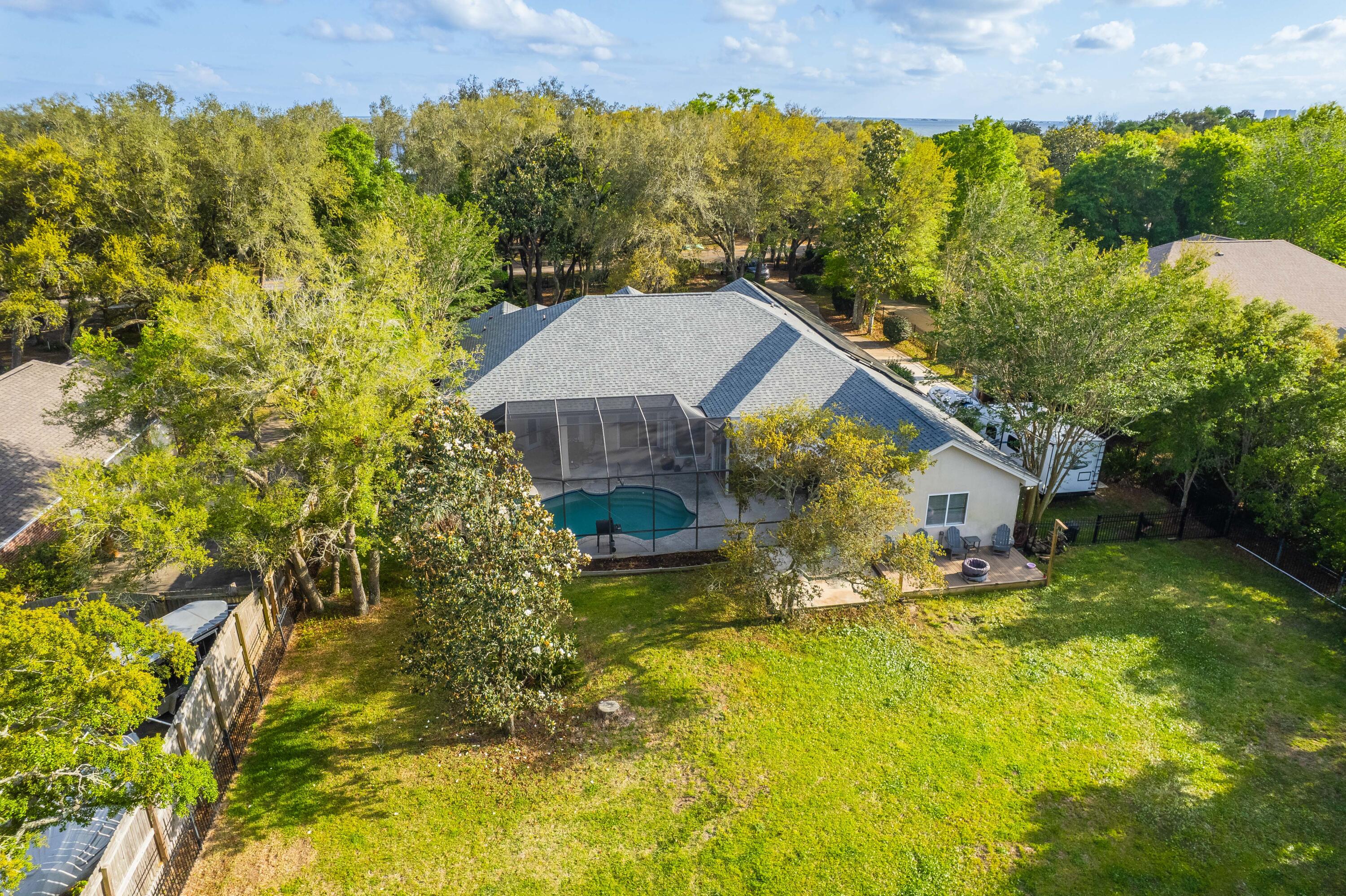 SOUNDSIDE - Residential