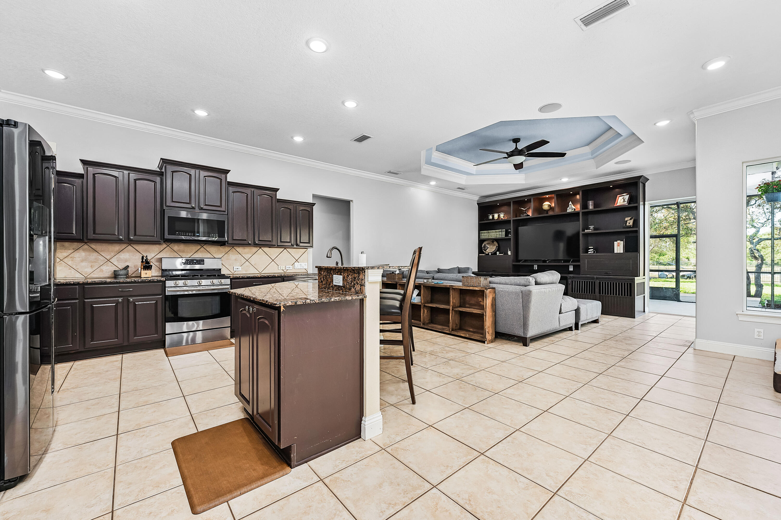 SOUNDSIDE - Residential