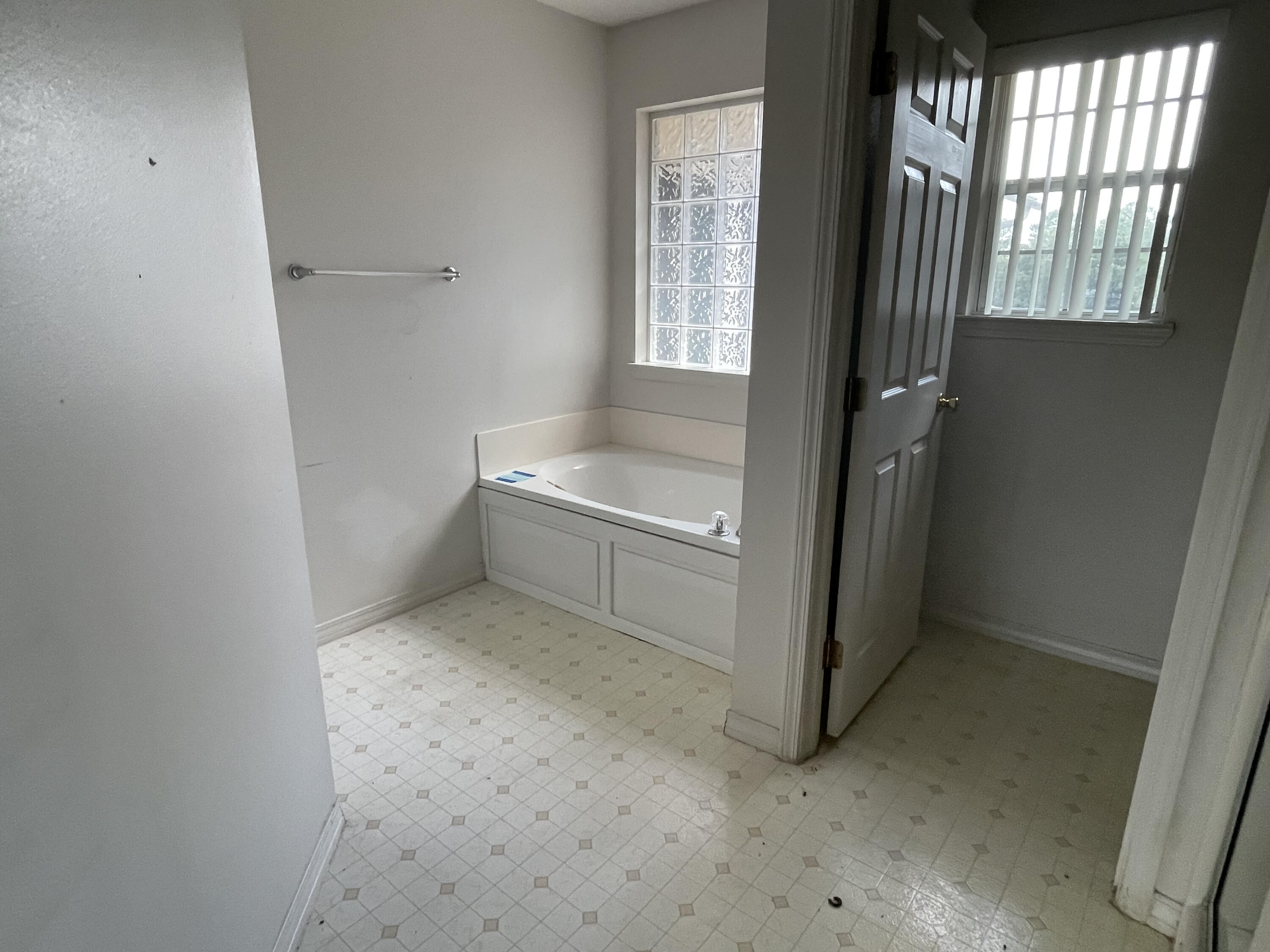 RIVERCHASE S/D PH 3 - Residential