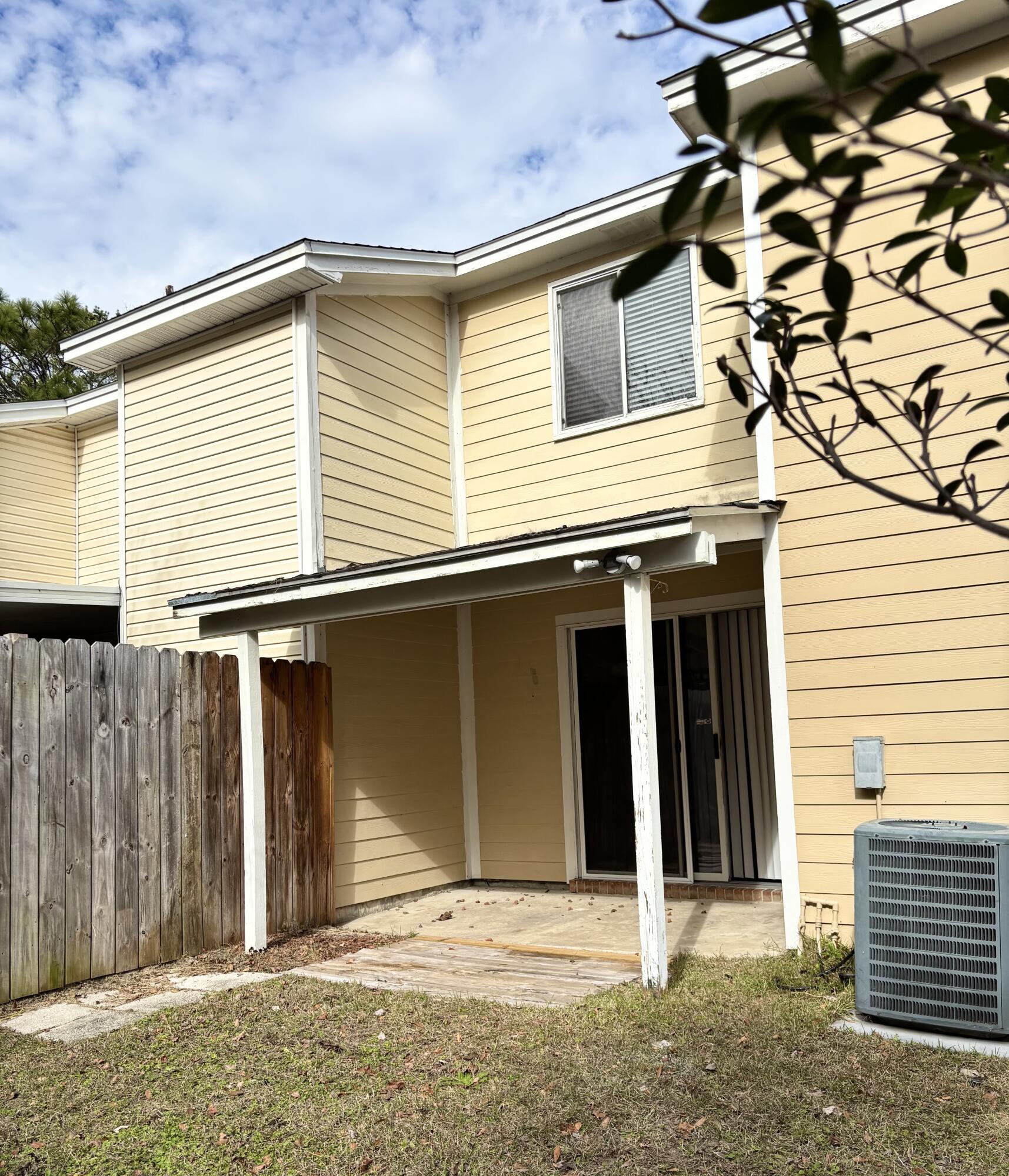 AZALEA GARDENS 1ST ADDN - Residential Lease