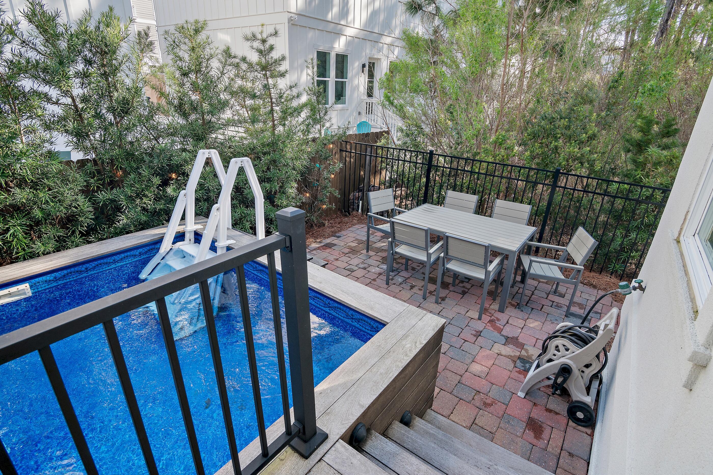 PALMEIRA VILLAS AT SEAGROVE BEACH - Residential