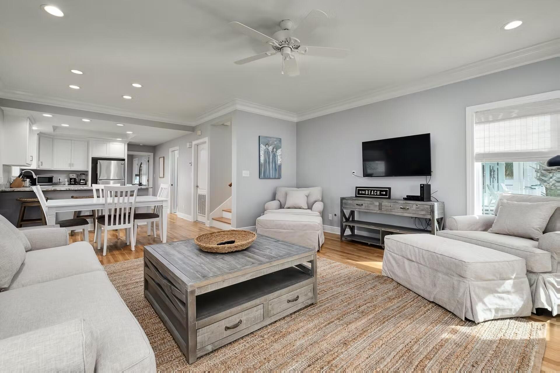 SUNRISE BEACH - Residential