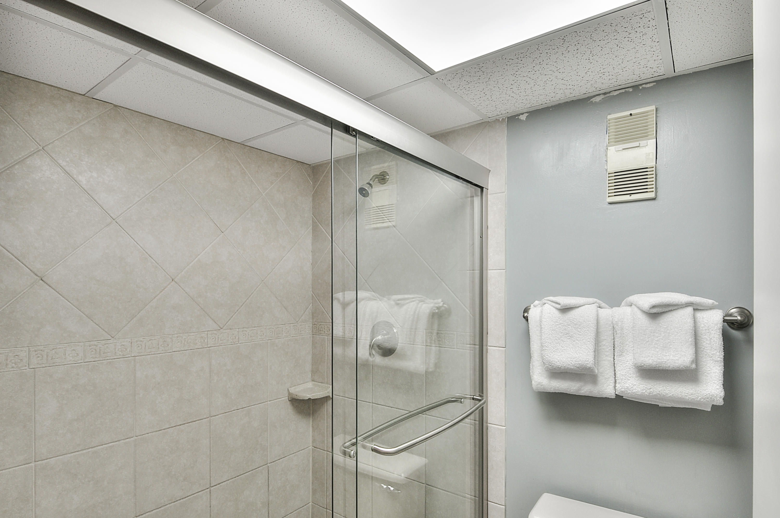 Edgewater Tower II - Residential