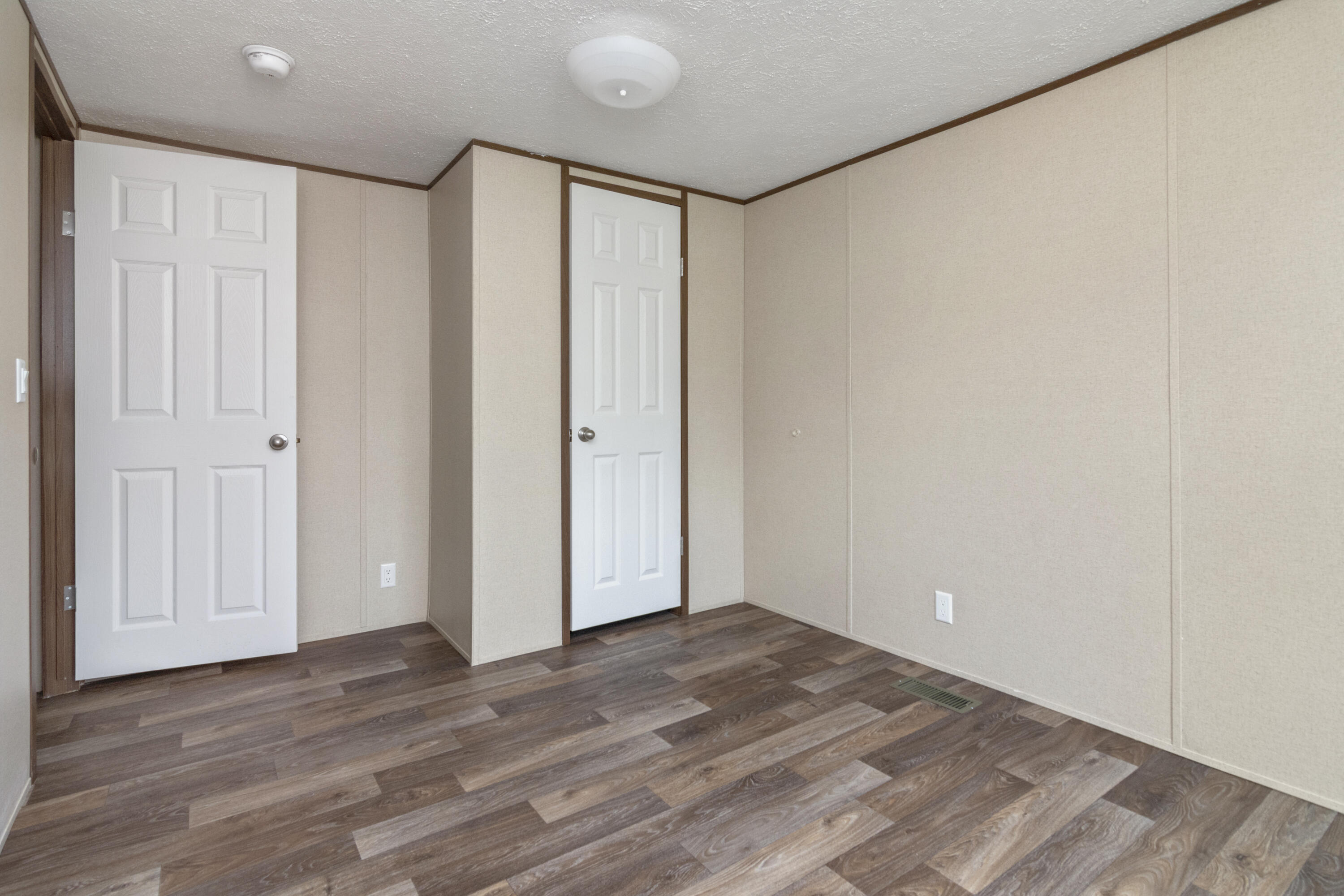 OAKWOOD HILLS UNIT 1 - Residential