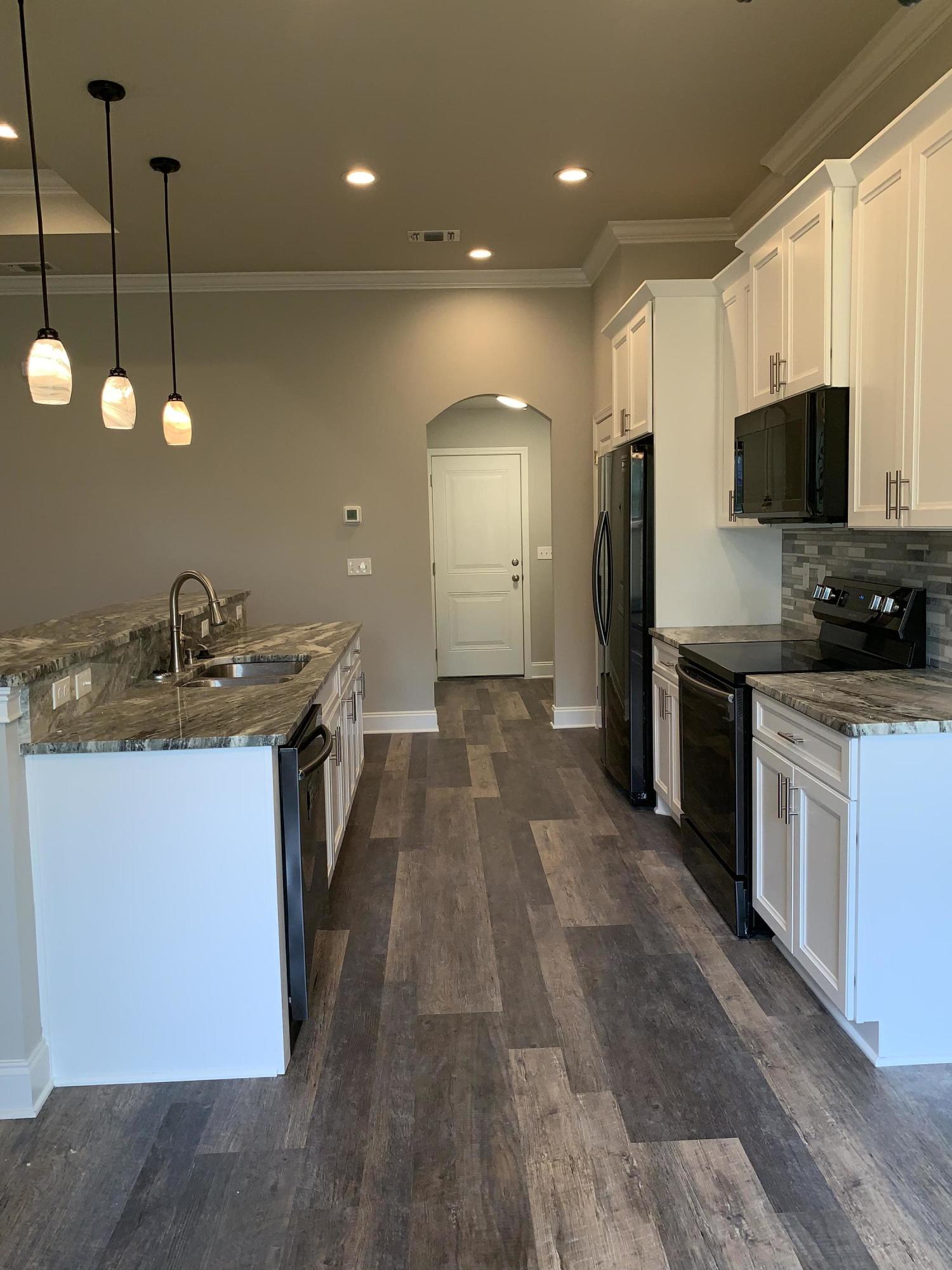 SEASHORE VILLAGE - Residential