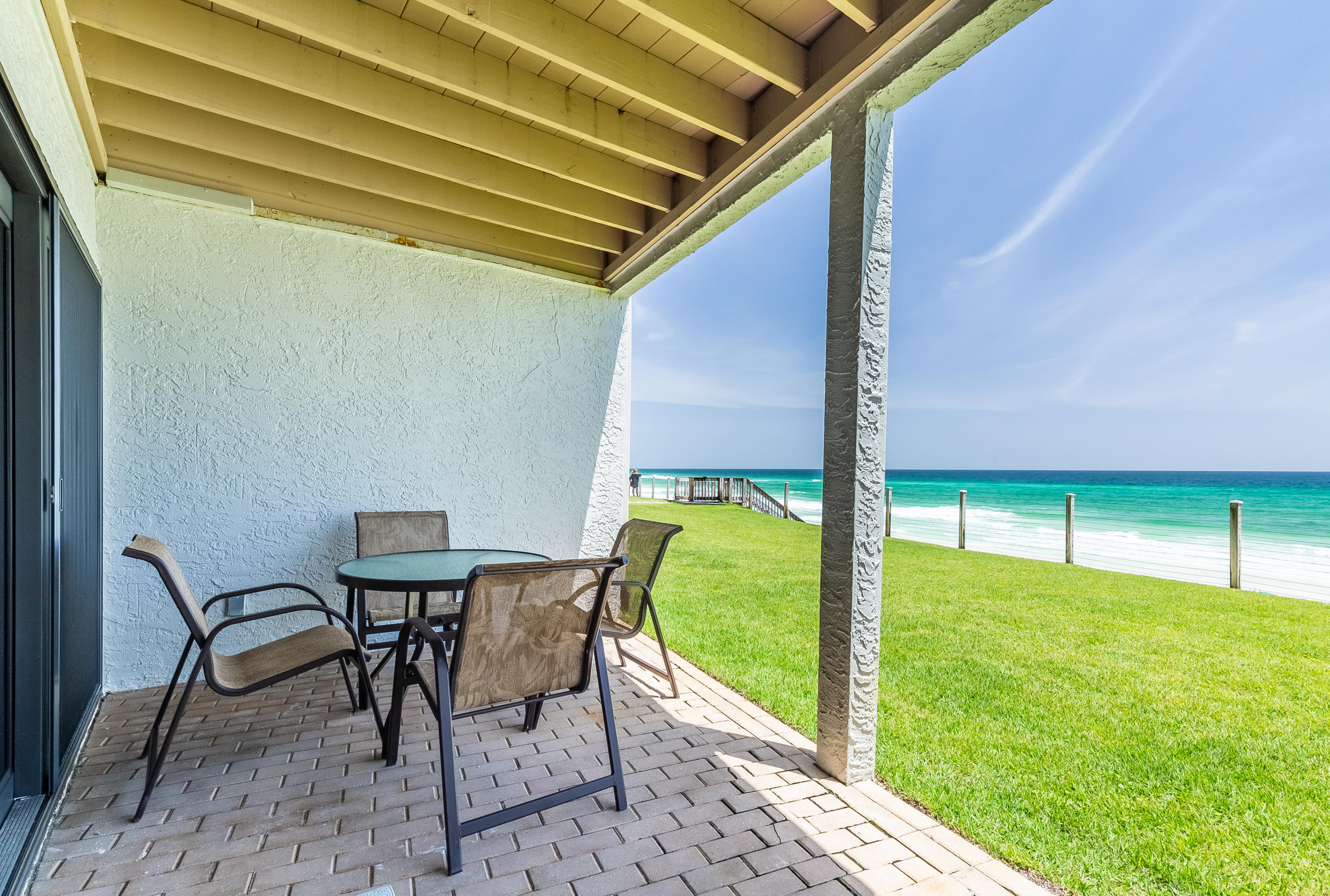 BLUE MOUNTAIN VILLAS - Residential