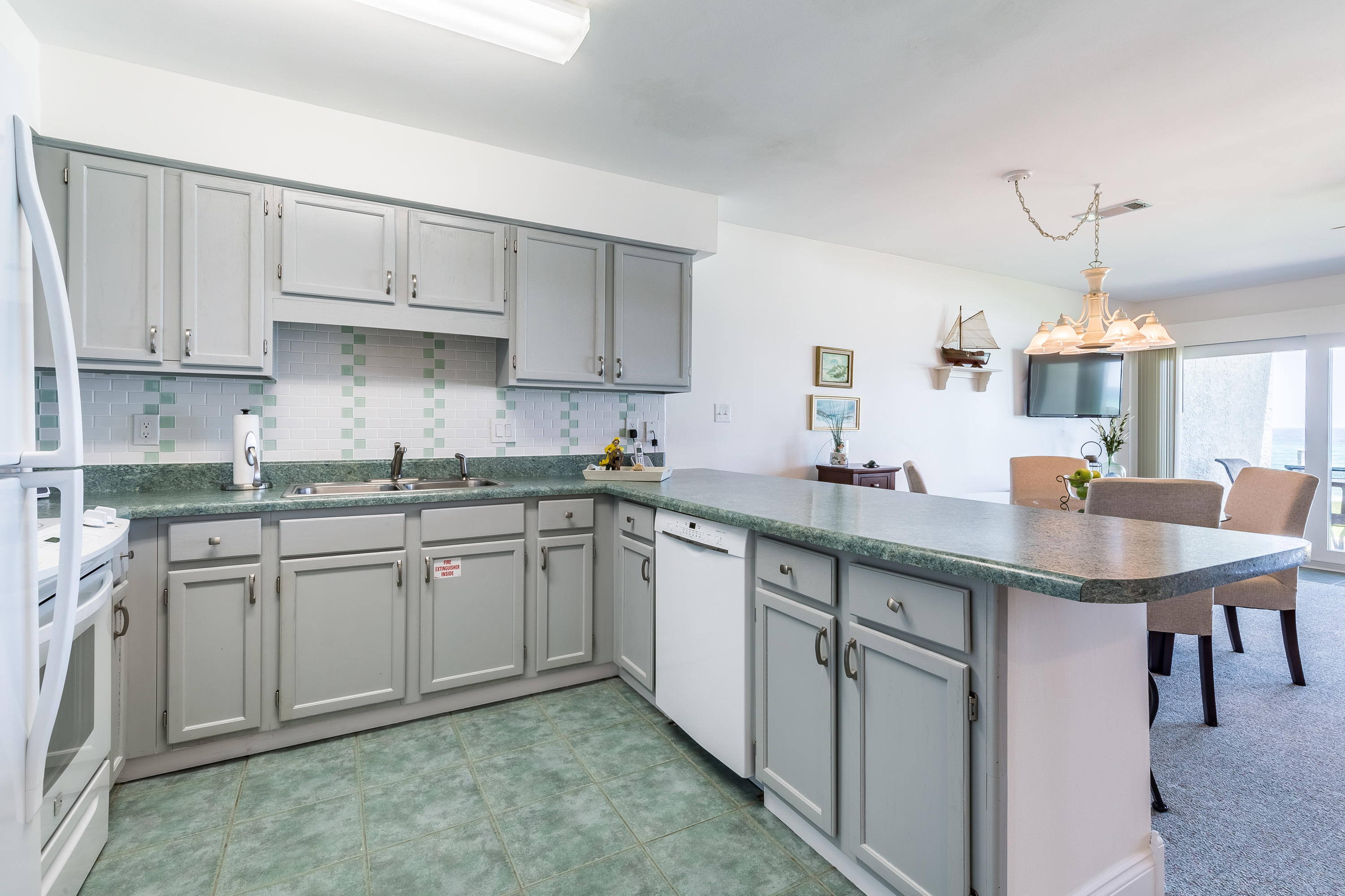BLUE MOUNTAIN VILLAS - Residential