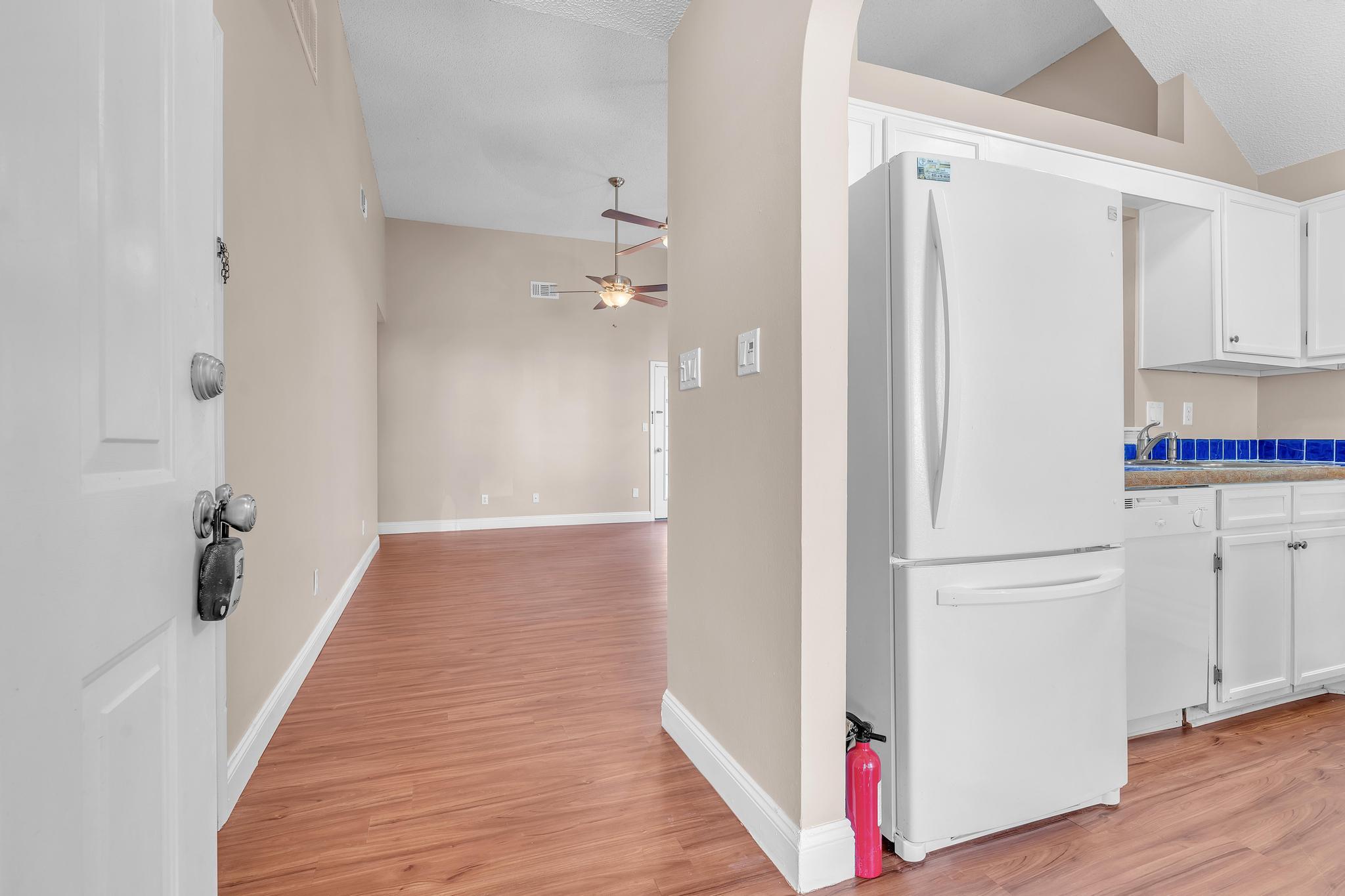 OAKLAND MANOR 2 - Residential Lease