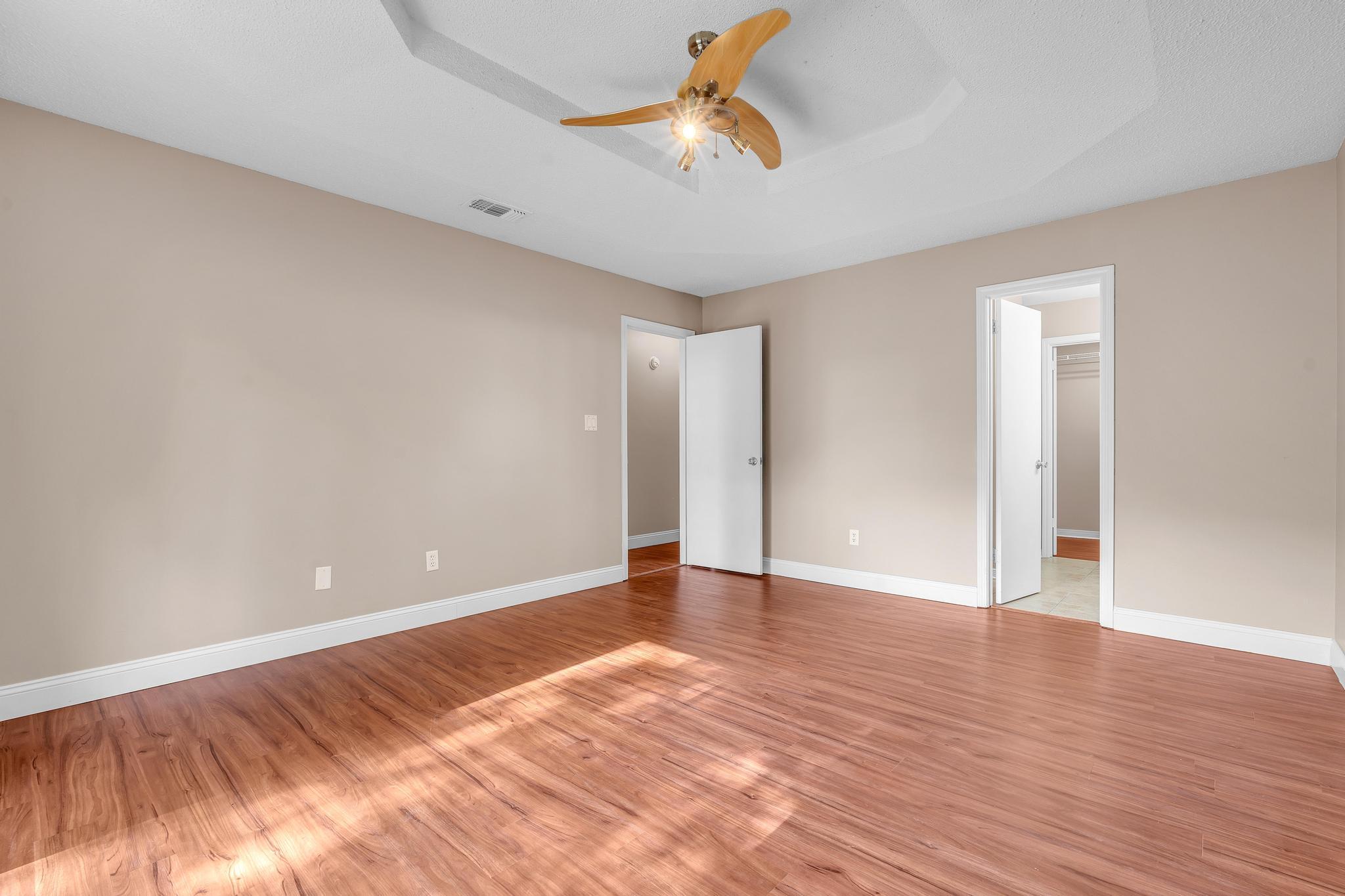 OAKLAND MANOR 2 - Residential Lease