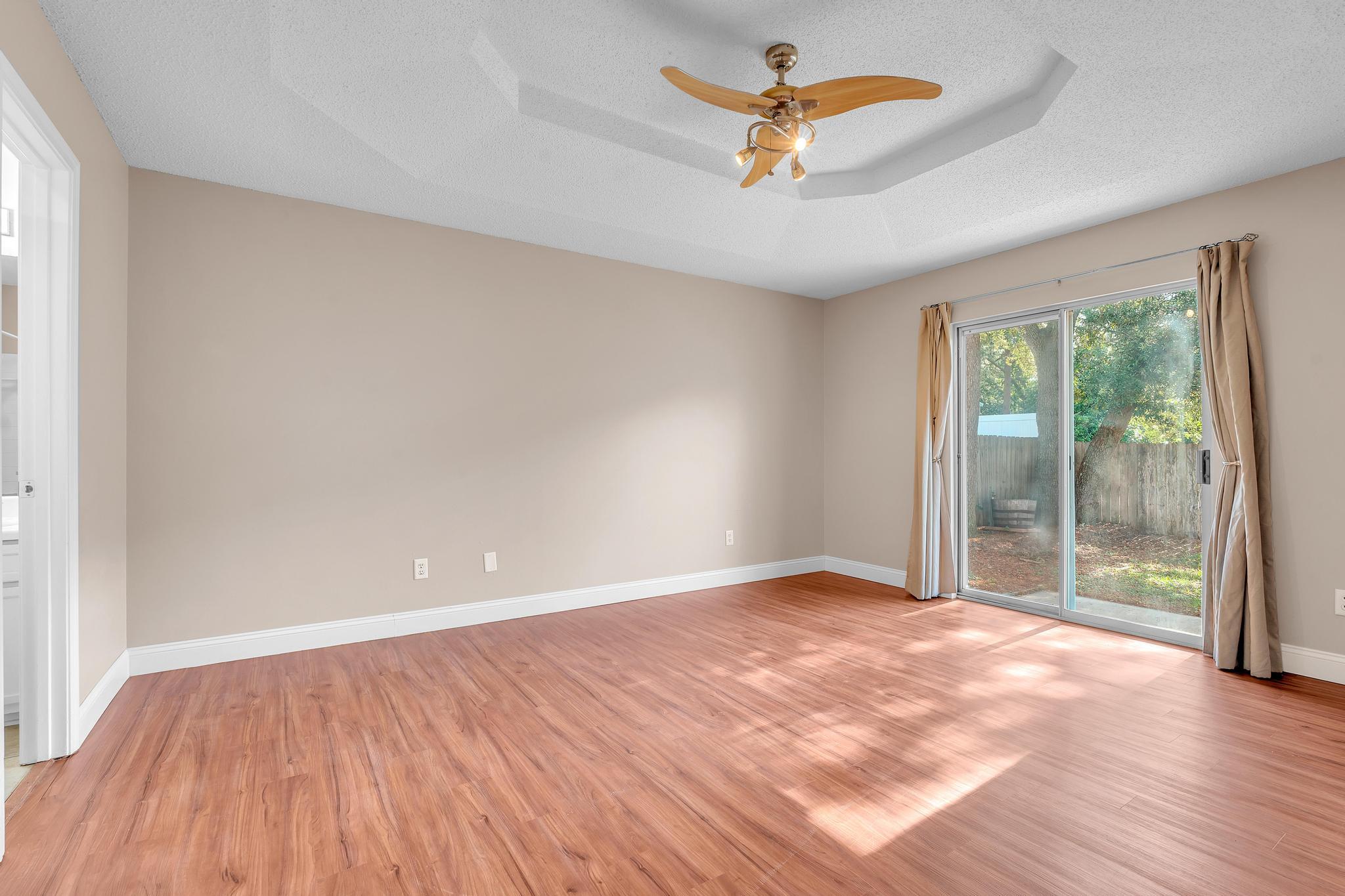 OAKLAND MANOR 2 - Residential Lease