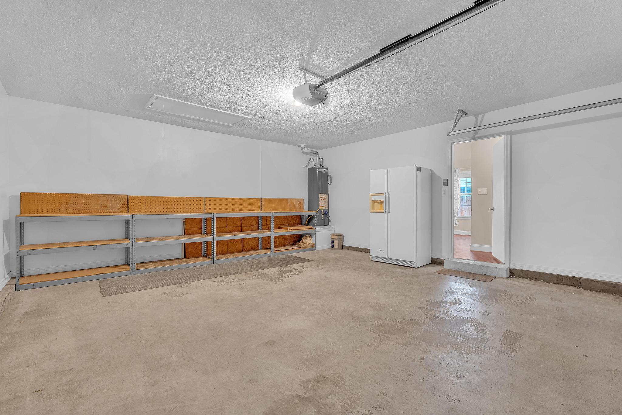 OAKLAND MANOR 2 - Residential Lease