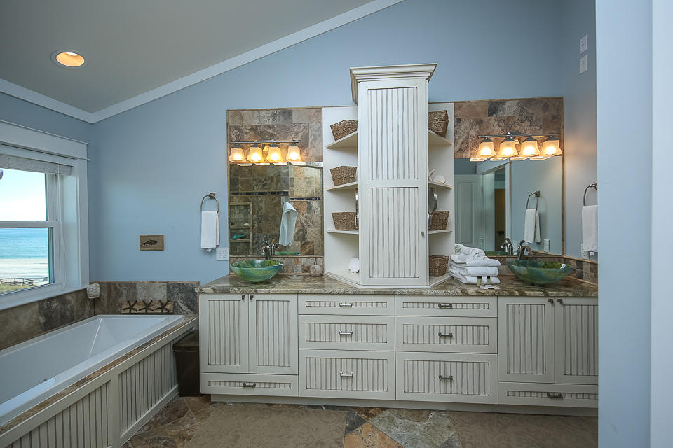 PANAMA CITY BEACH - Residential