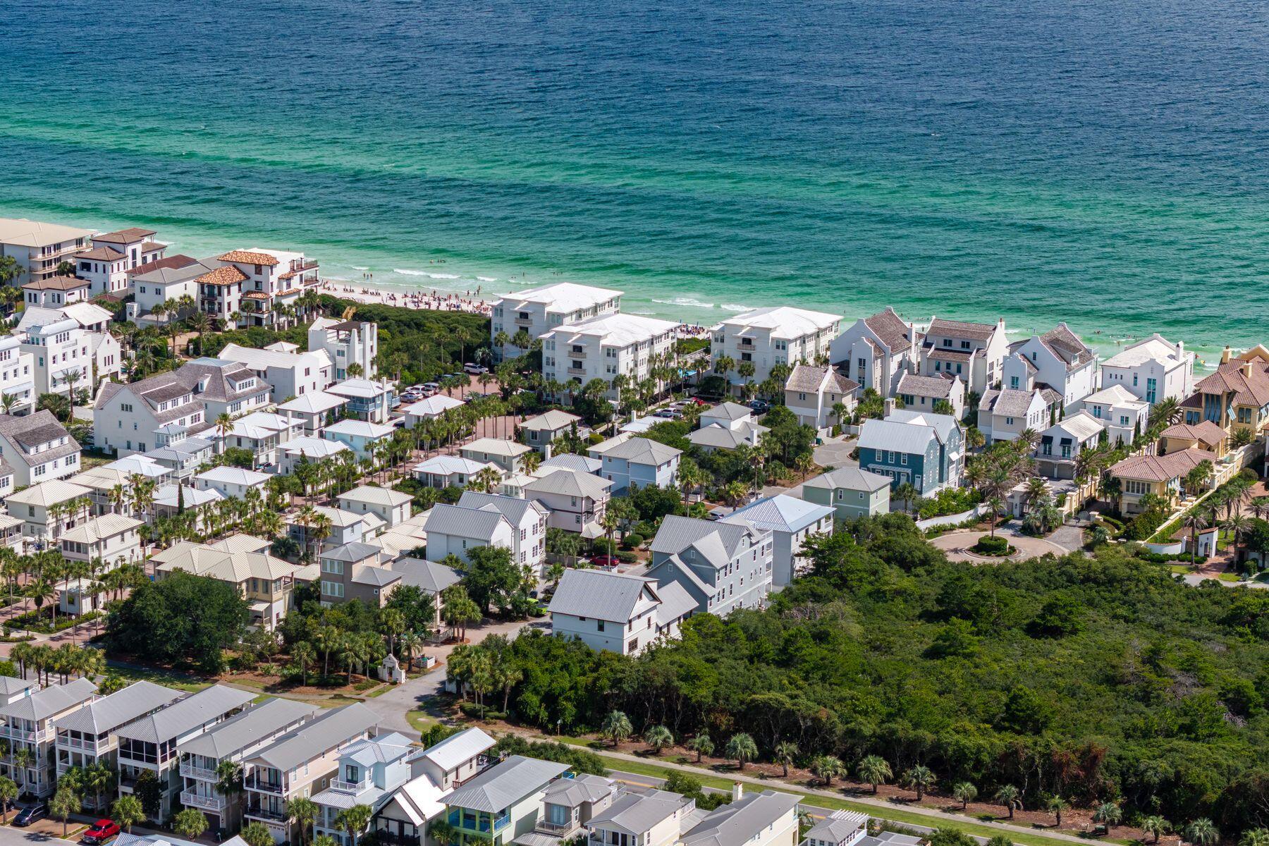SANDY SHORES - Residential