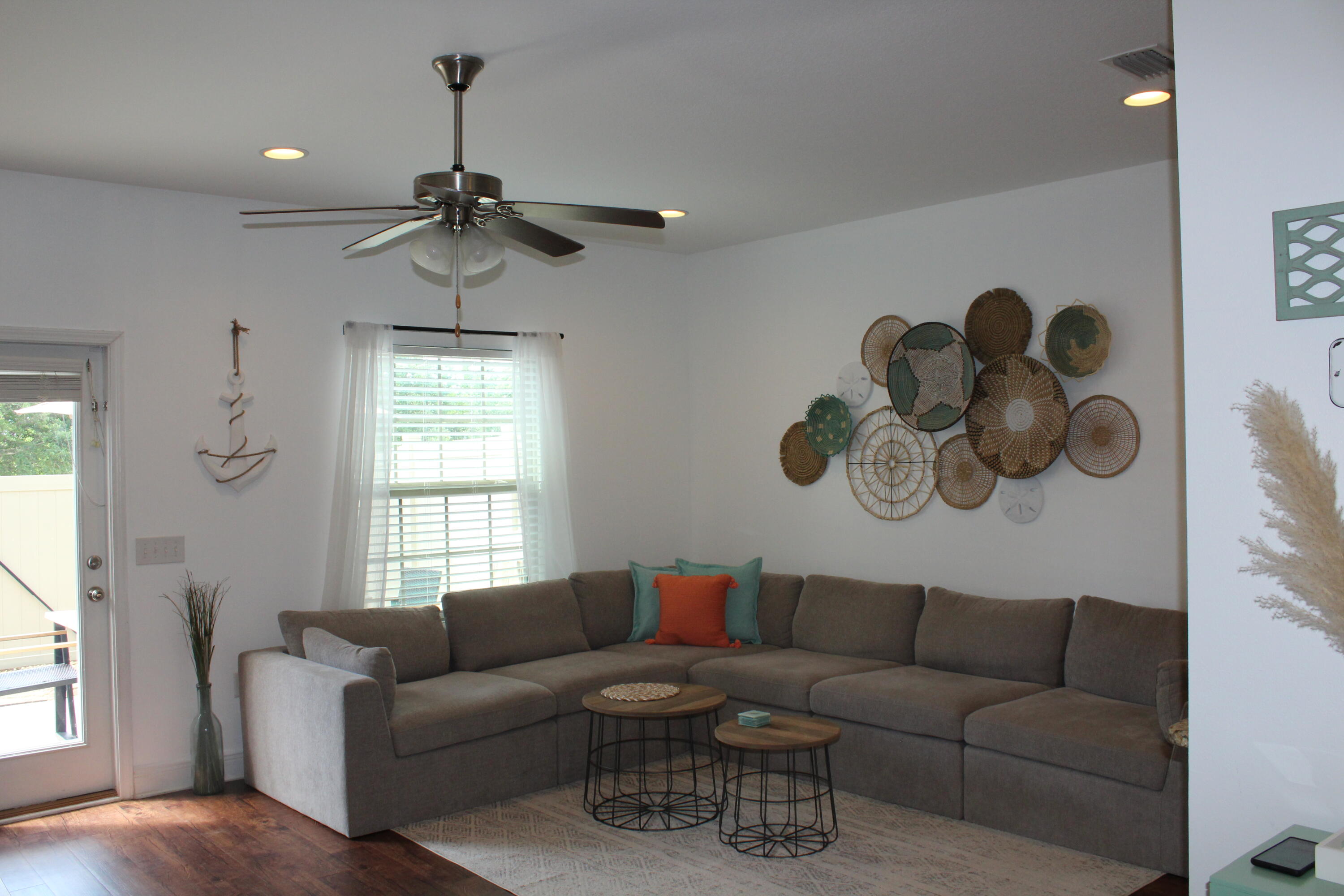 RESERVE POINTE - Residential Lease