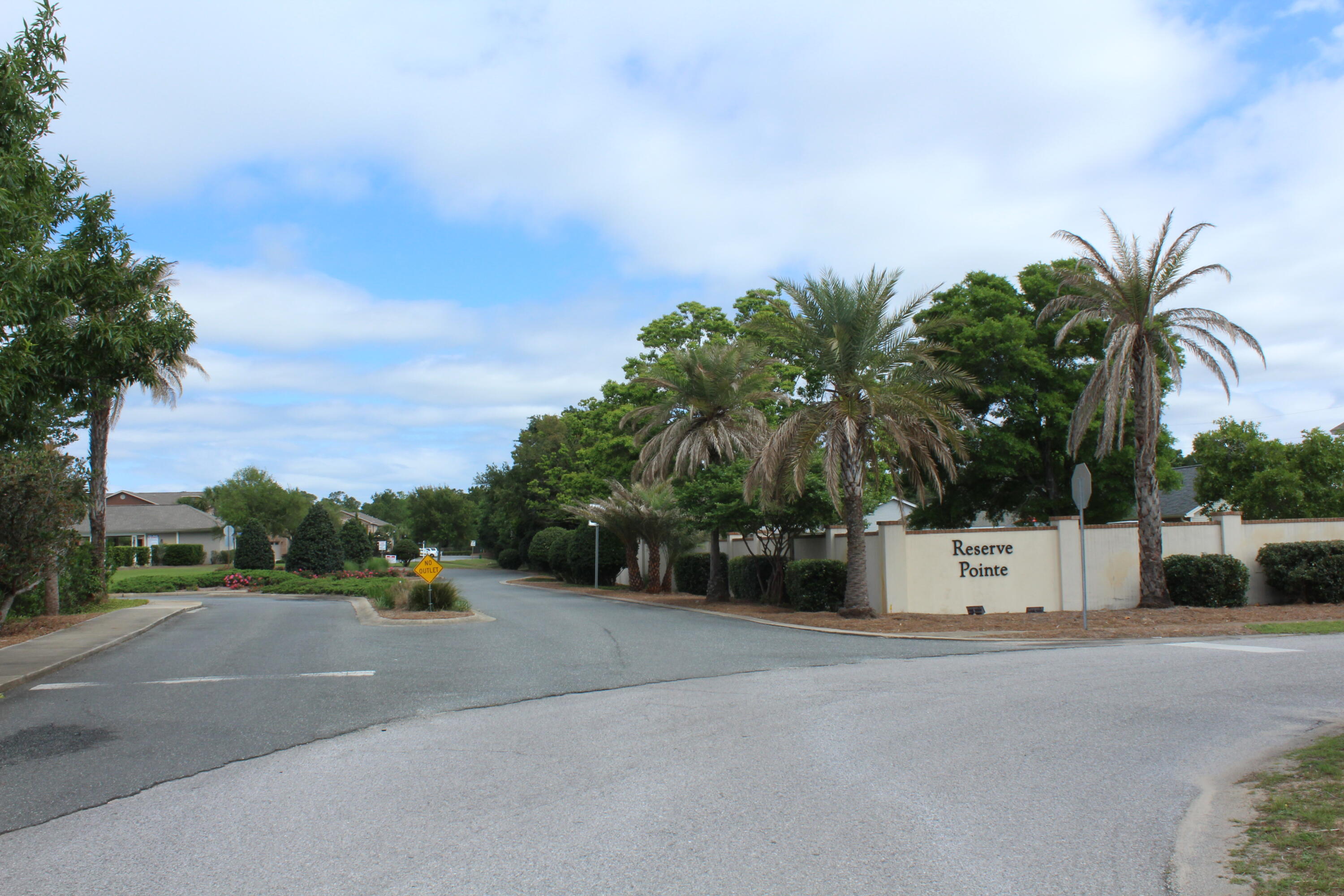 RESERVE POINTE - Residential Lease