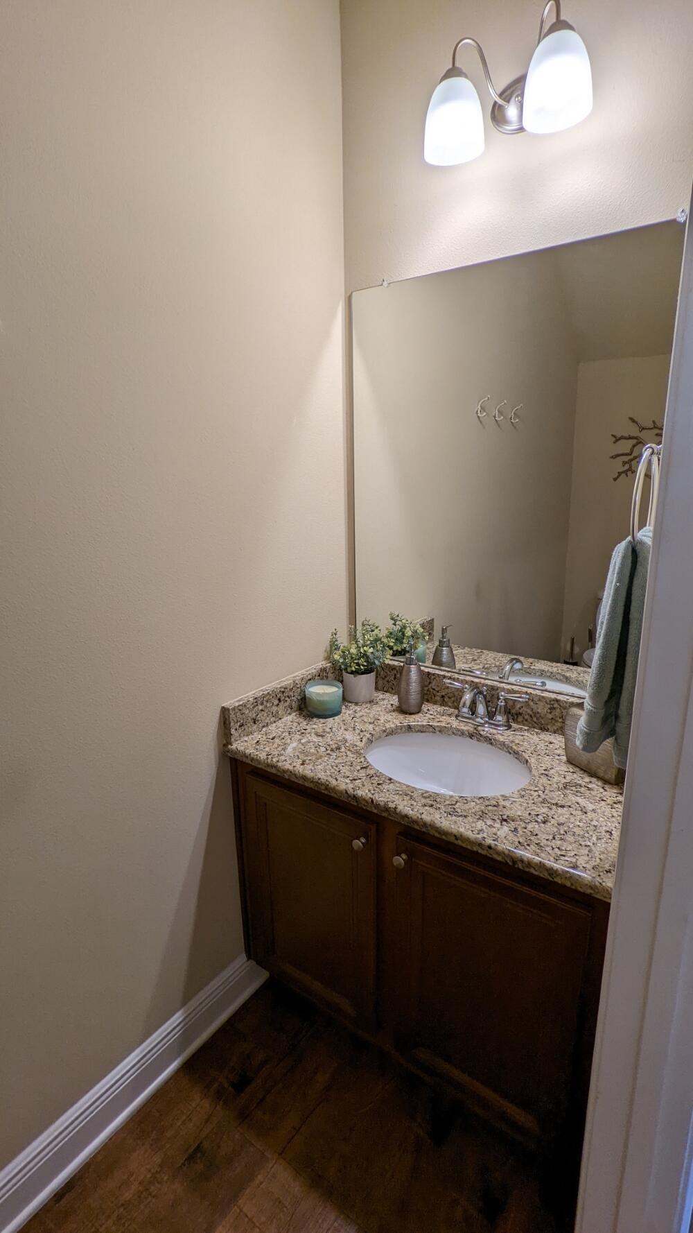 RESERVE POINTE - Residential Lease