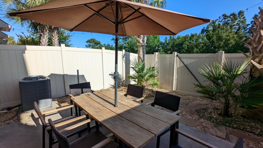 RESERVE POINTE - Residential Lease