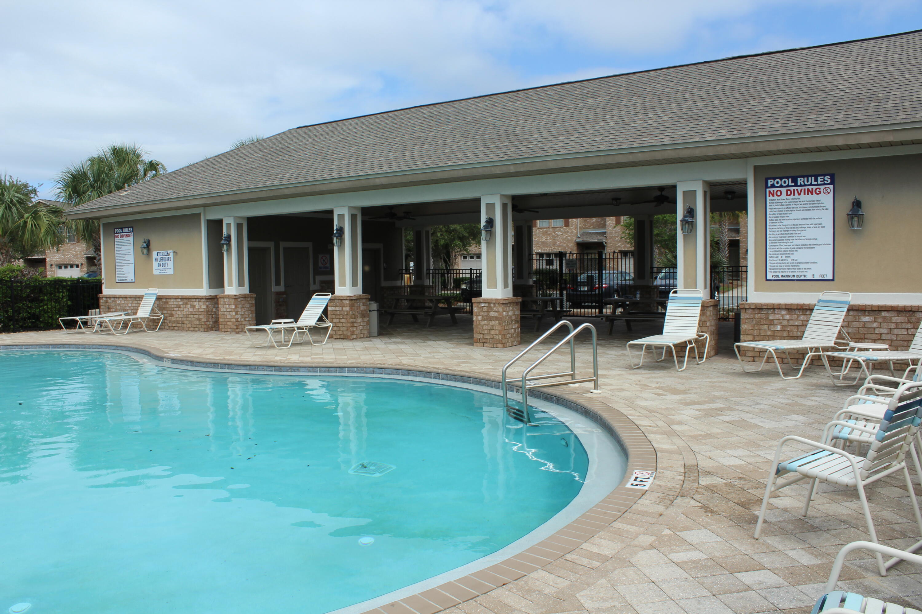 RESERVE POINTE - Residential Lease