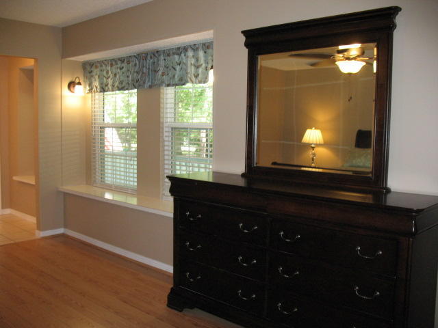 ROCKY BAYOU COUNTRY CLUB ESTATES 3 - Residential Lease