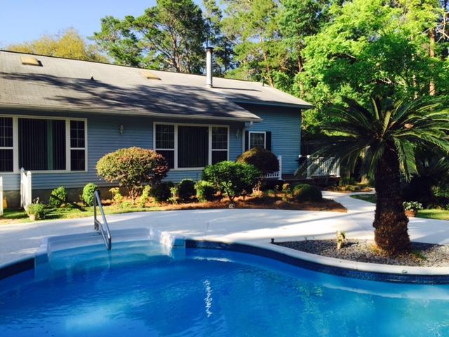ROCKY BAYOU COUNTRY CLUB ESTATES 3 - Residential Lease