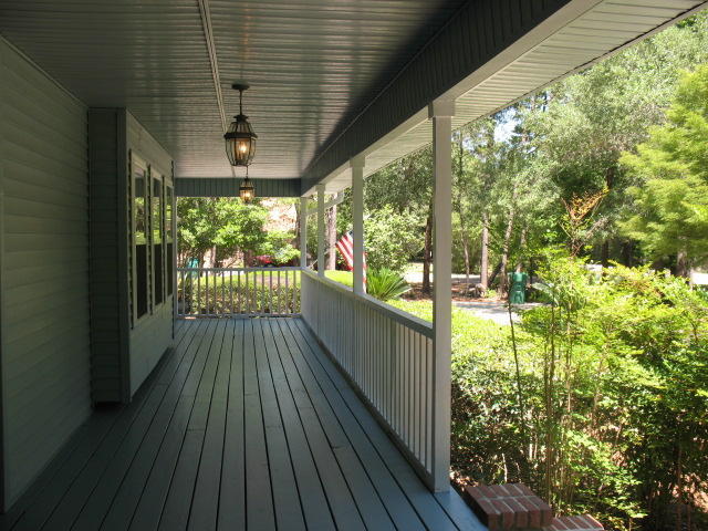 ROCKY BAYOU COUNTRY CLUB ESTATES 3 - Residential Lease