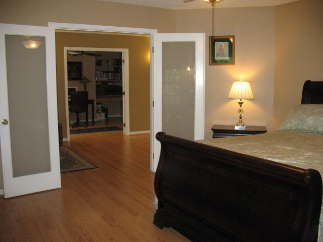 ROCKY BAYOU COUNTRY CLUB ESTATES 3 - Residential Lease