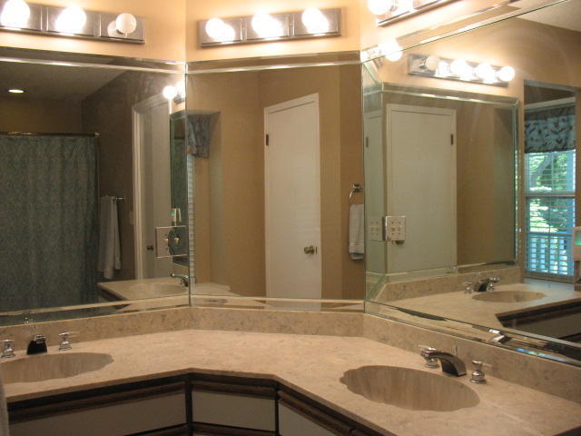ROCKY BAYOU COUNTRY CLUB ESTATES 3 - Residential Lease