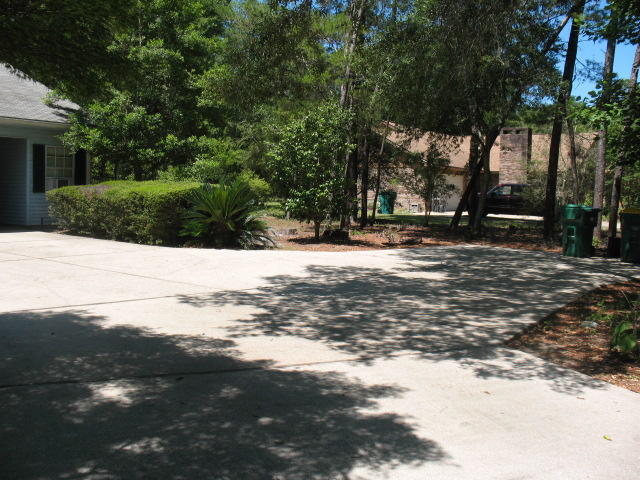 ROCKY BAYOU COUNTRY CLUB ESTATES 3 - Residential Lease