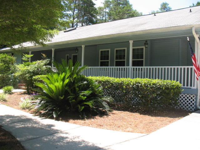 ROCKY BAYOU COUNTRY CLUB ESTATES 3 - Residential Lease