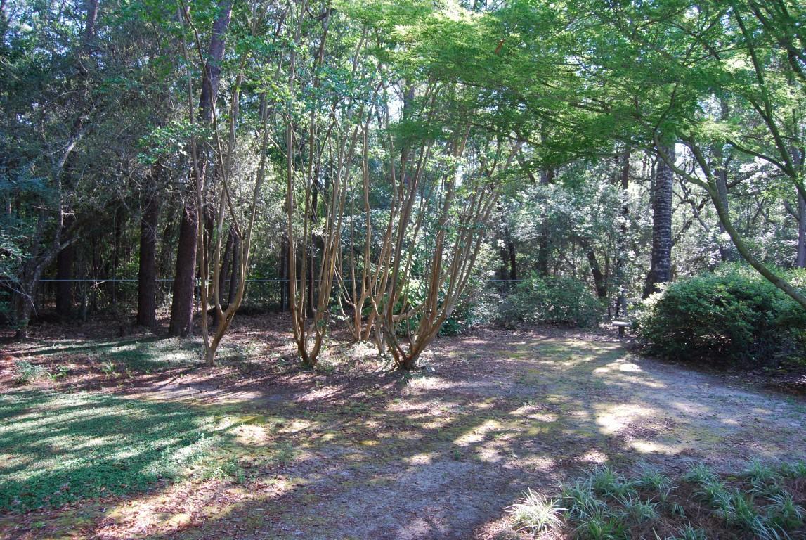 ROCKY BAYOU COUNTRY CLUB ESTATES 3 - Residential Lease