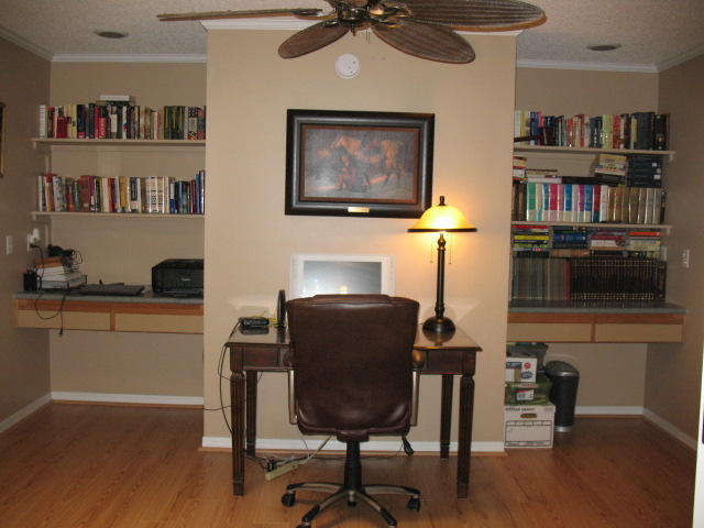 ROCKY BAYOU COUNTRY CLUB ESTATES 3 - Residential Lease