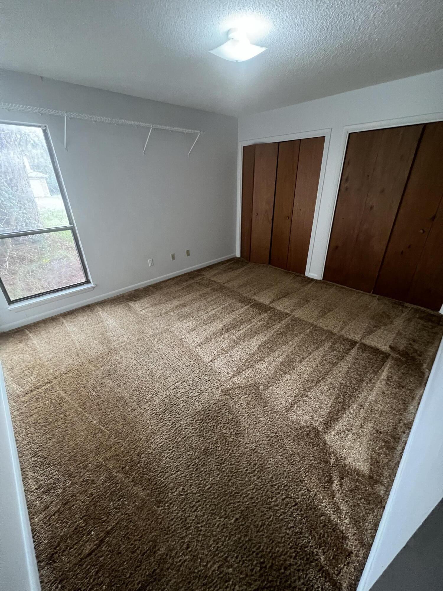 PINE RUN UNIT 12 - Residential