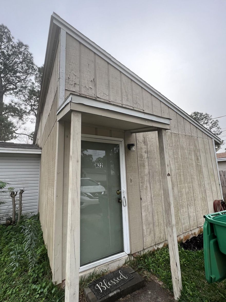 Two bedroom, one bath townhome. Perfect rental unit. property is being listed ''As Is''. seller won't do any. repairs.