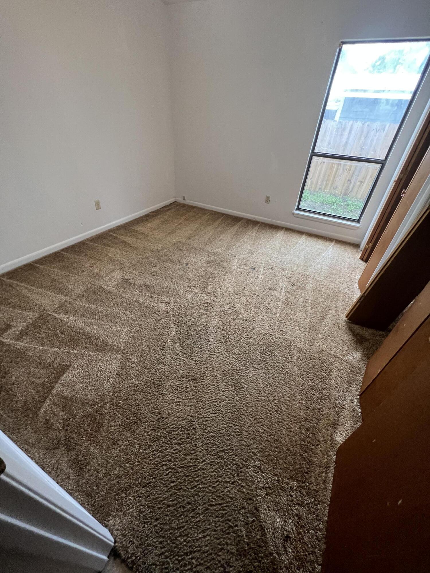 PINE RUN UNIT 12 - Residential