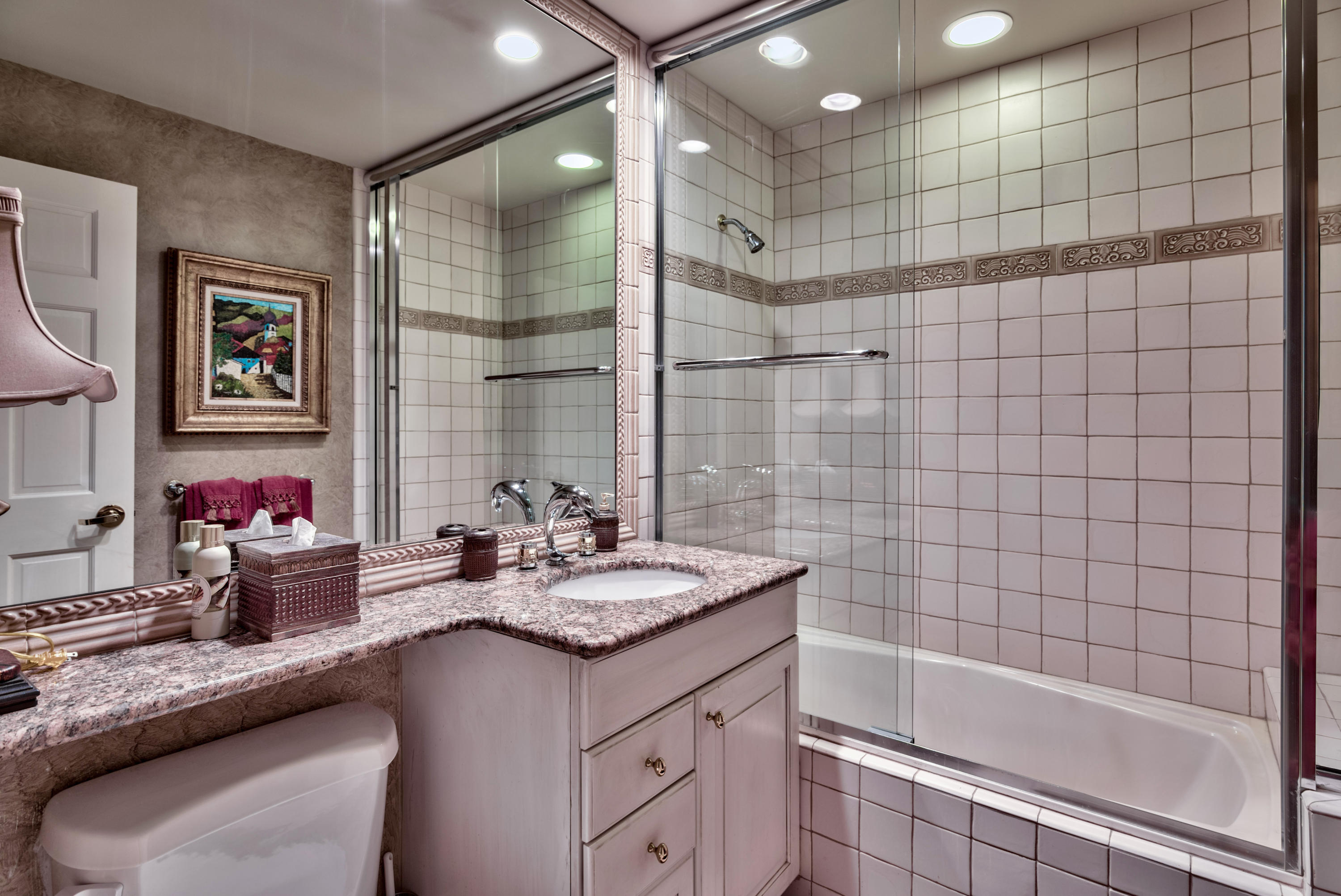 EAST PASS TOWERS CONDO PH 2 - Residential