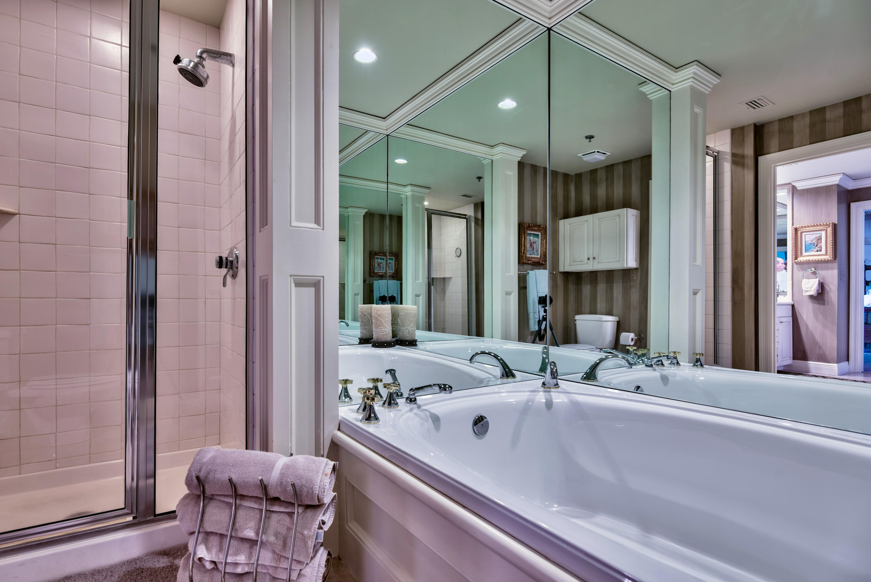 EAST PASS TOWERS CONDO PH 2 - Residential