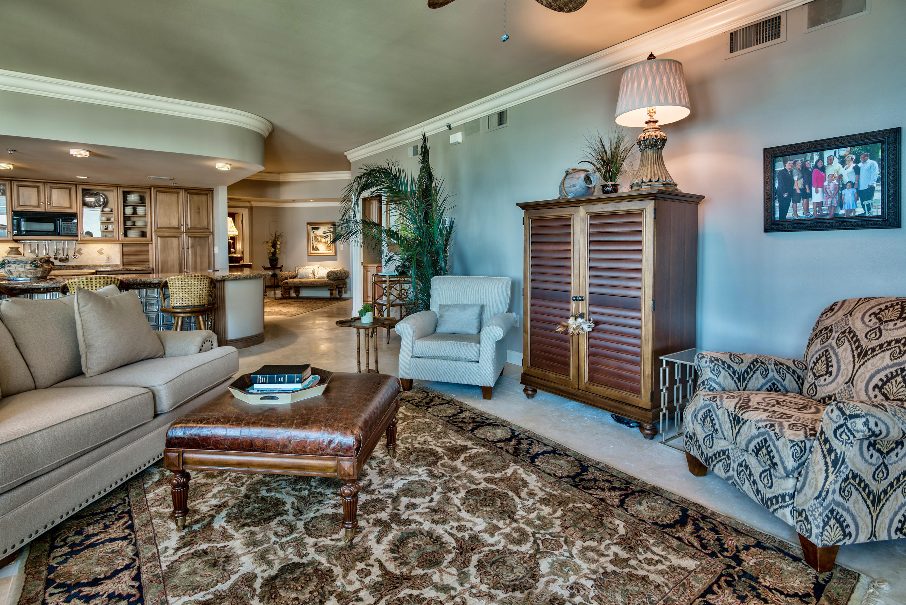 EAST PASS TOWERS CONDO PH 2 - Residential