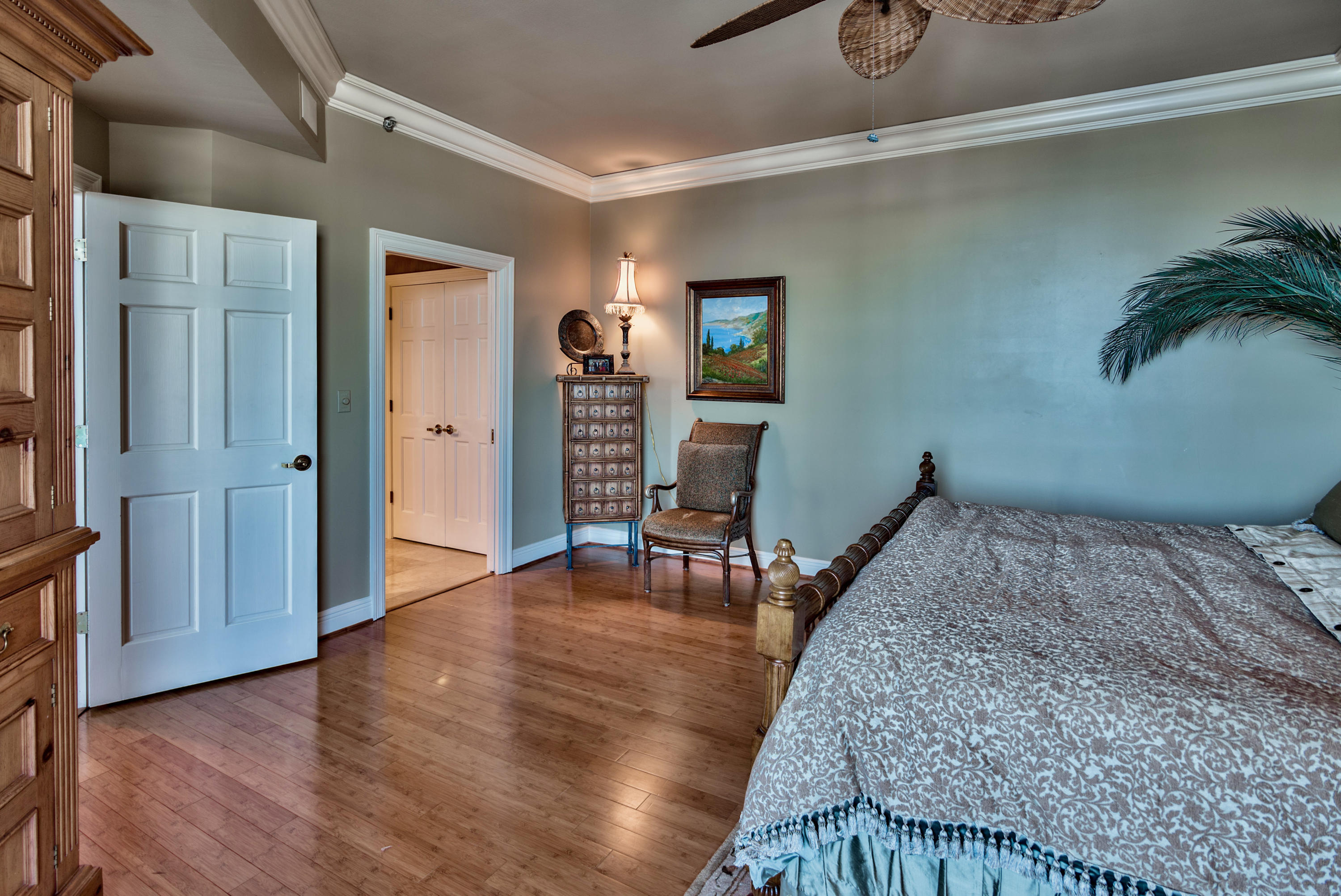 EAST PASS TOWERS CONDO PH 2 - Residential