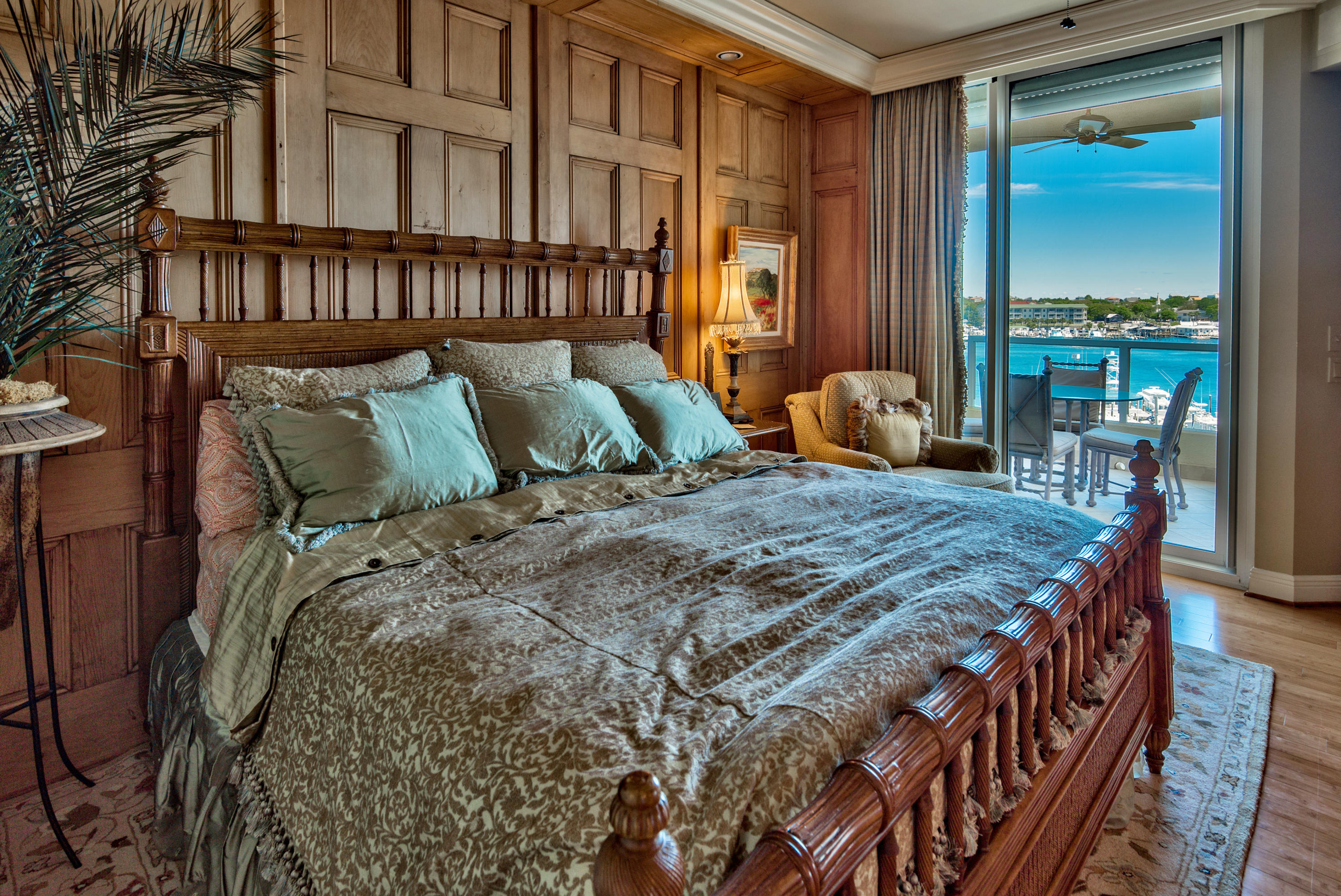 EAST PASS TOWERS CONDO PH 2 - Residential