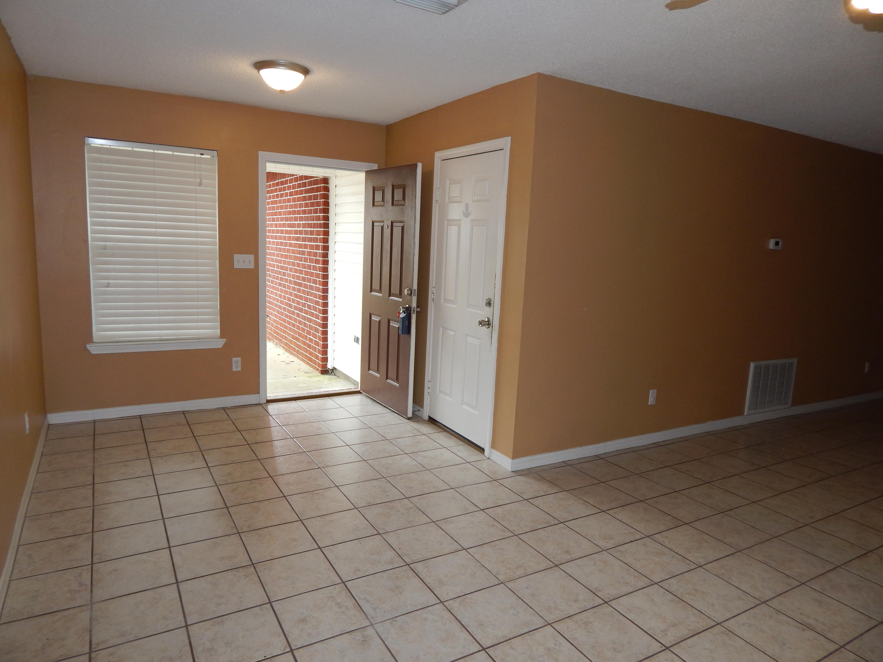 SETH T/HS - Residential