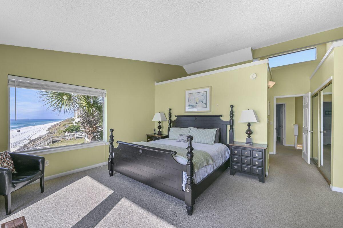 BLUE MOUNTAIN VILLAS - Residential