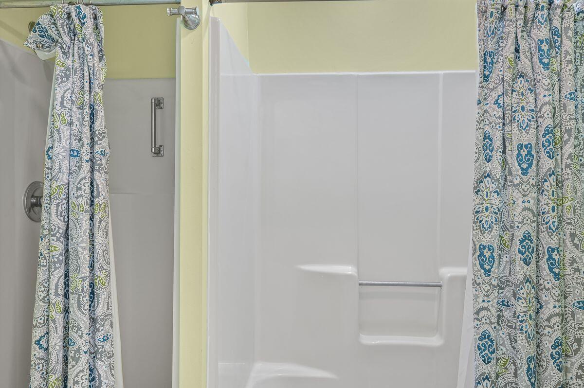BLUE MOUNTAIN VILLAS - Residential