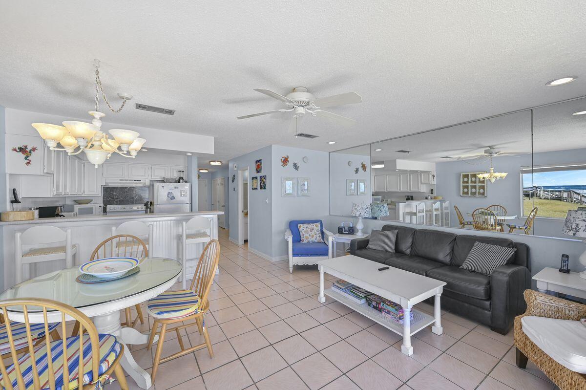BLUE MOUNTAIN VILLAS - Residential