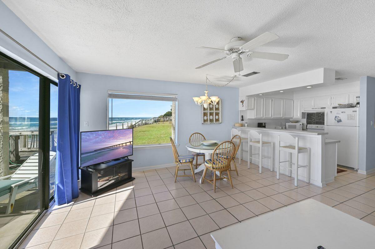 BLUE MOUNTAIN VILLAS - Residential