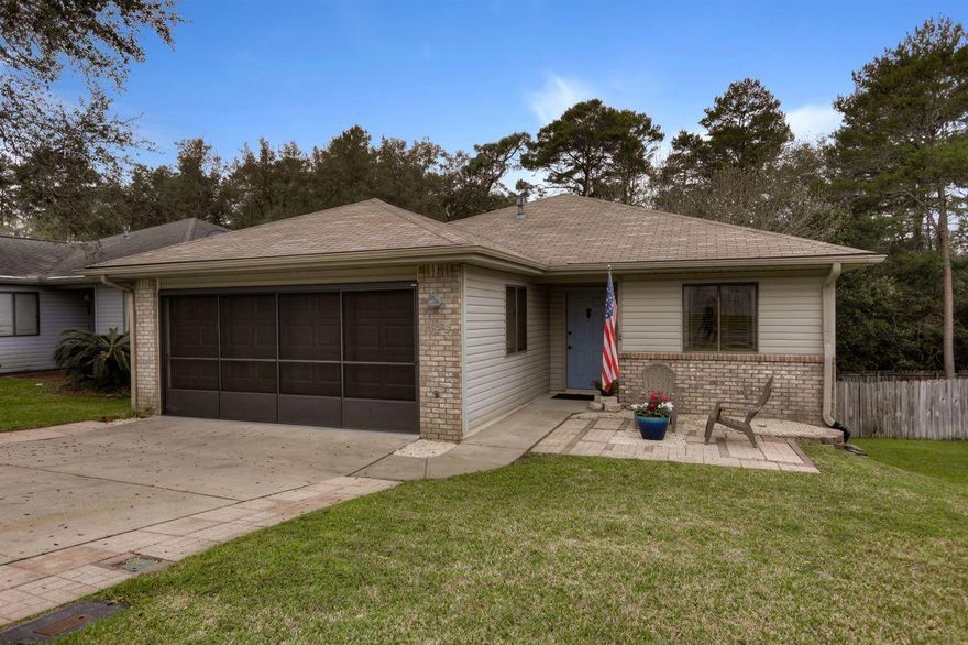 This wonderful 2 bedroom 2 bath home features a double garage, granite counters in the kitchen, stained concrete floors throughout, and a new screened porch to enjoy those wonderful Florida mornings with your cup of coffee. Located in the heart of Niceville and within walking distance to Ruckel Middle School, Niceville High School and Northwest Florida State College, this home is perfect for any stage of life. The Niceville Childrens park with splash pad and the library are both less than a mile away. This street consists of two cul-de-sacs and has sidewalks throughout the neighborhood and all the way around the perimeter, allowing easy walkabilty to those amenities and more. Technical features of this home: HVAC (inside and outside unit) late 2018, Roof 2010, Hurricane rated garage door,